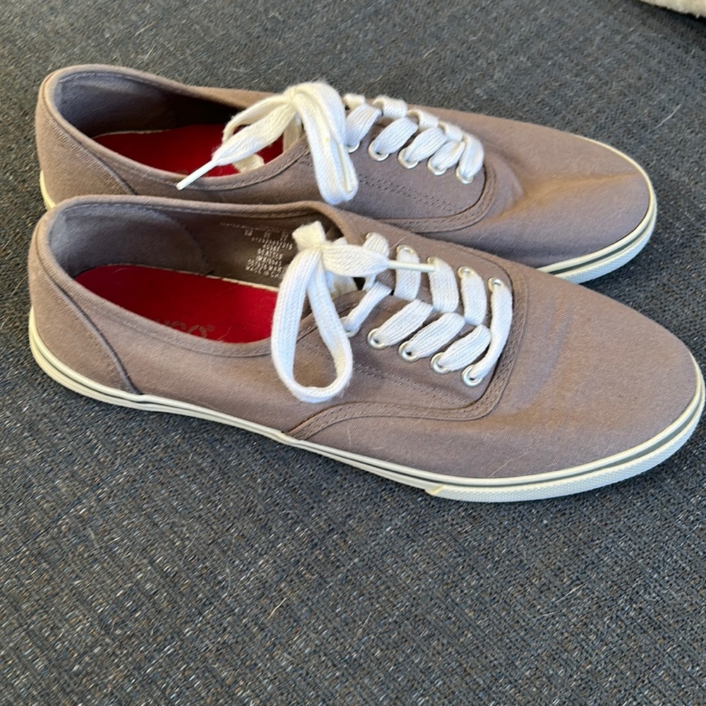 Bongo Sneakers